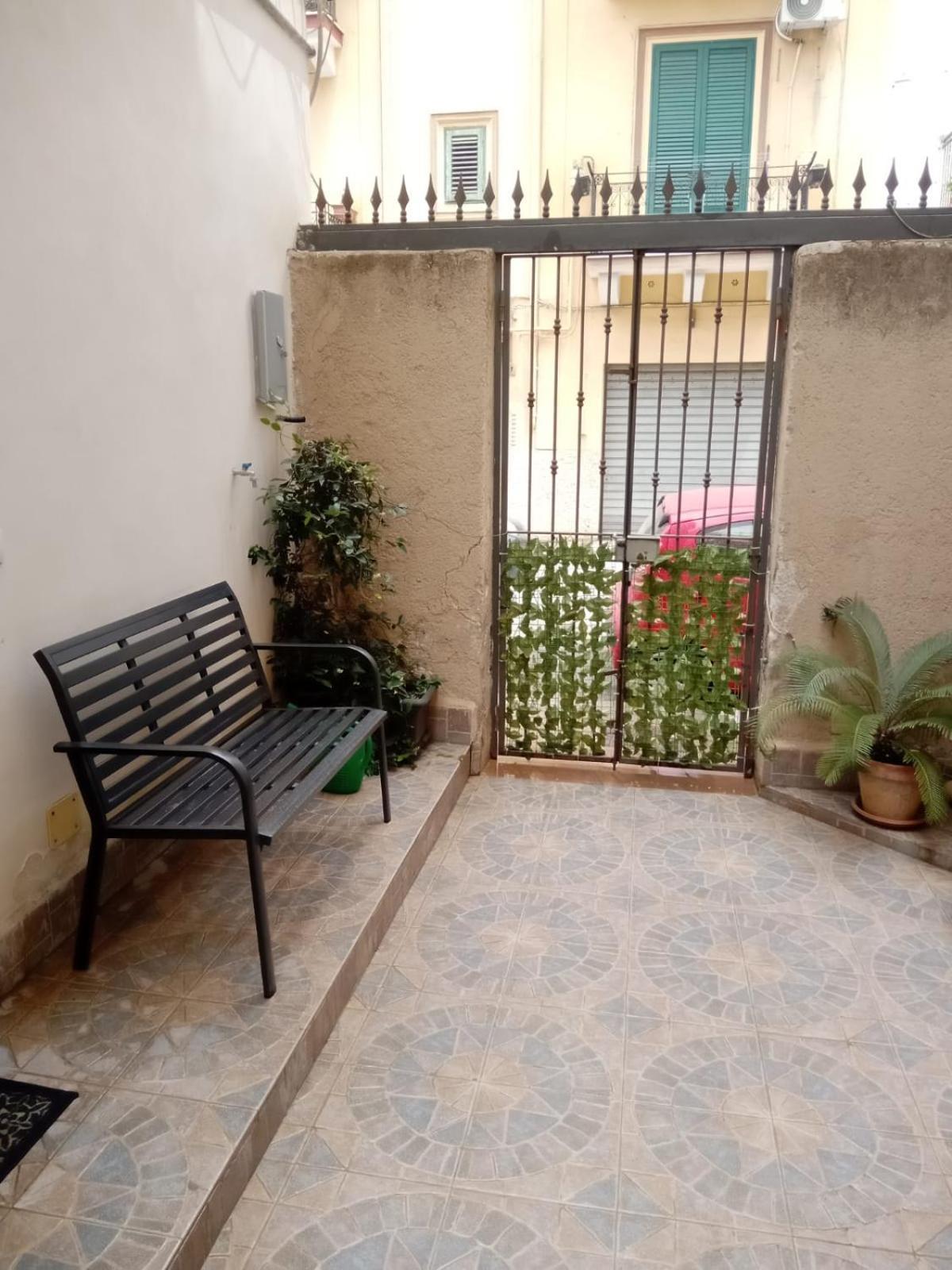 Davide Guest House Palermo Exteriör bild